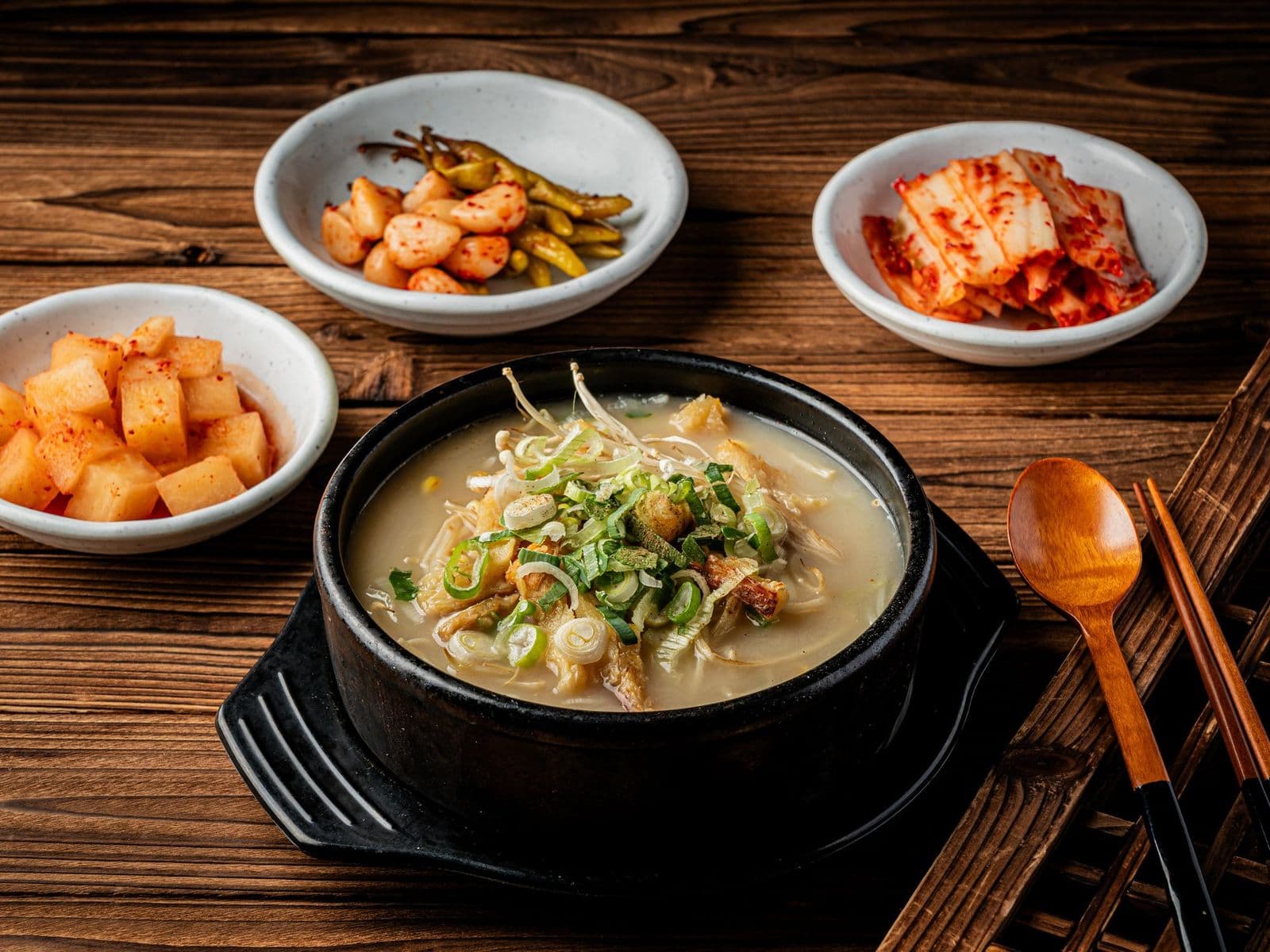 양지리 가마솥 나무 배경 메뉴사진촬영 - 소몽스튜디오